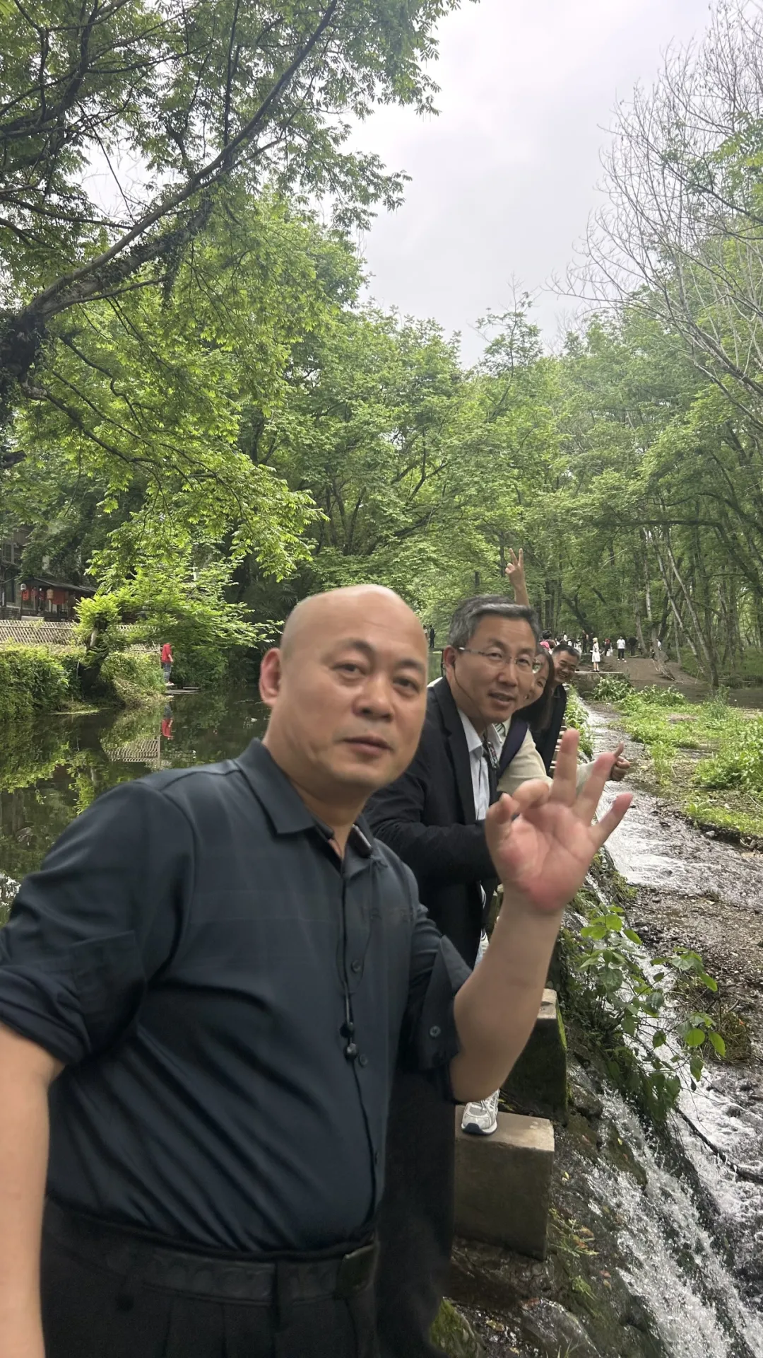 f7d04672a7df42b4bb4a9558d8246c38.gif